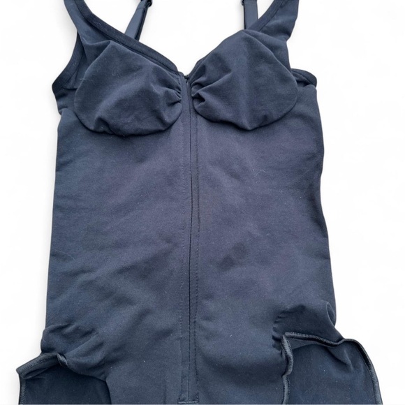 SKIMS Tops - SKIMS *NWOB Seamless Sculpt Zip Front Bodysuit | Onyx